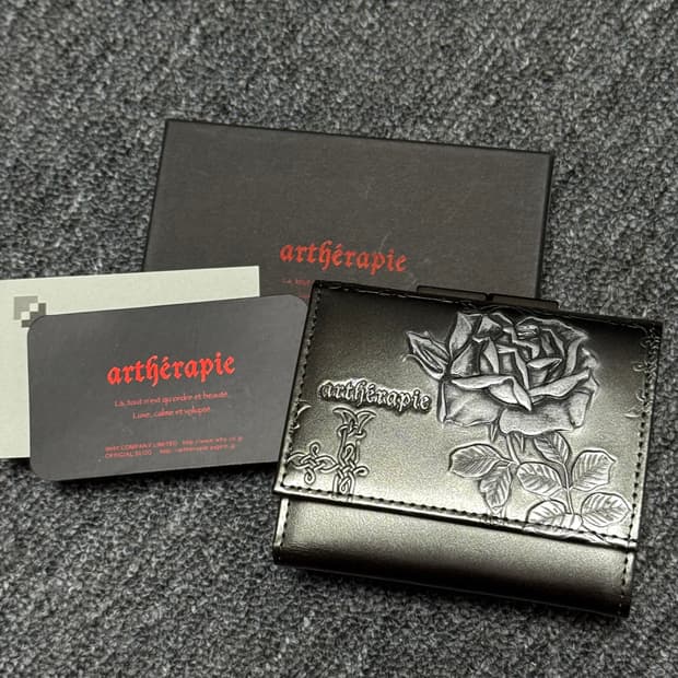 알세라피 (Artherapie) wallet