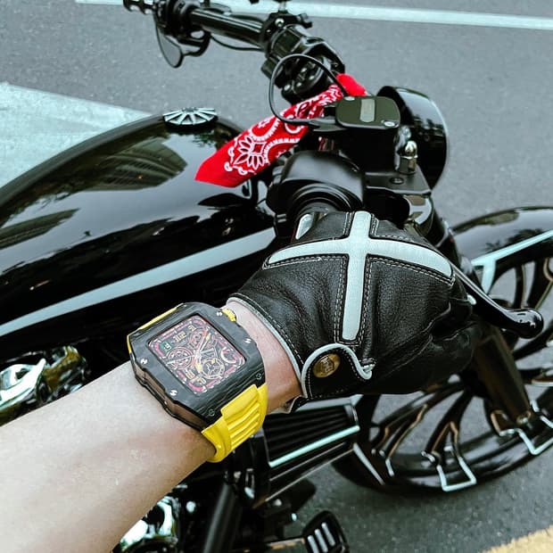 골든컨셉 카본/실버 RSC44 판매 (애플워치 SE 포함)