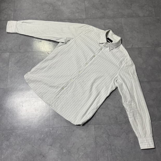 마시모두띠 스트라이프 디테일 셔츠