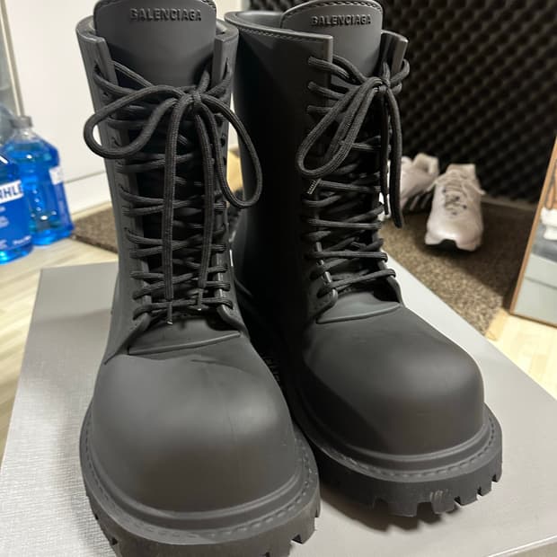 45) 발렌시아가 스테로이드 부츠 판매합니다