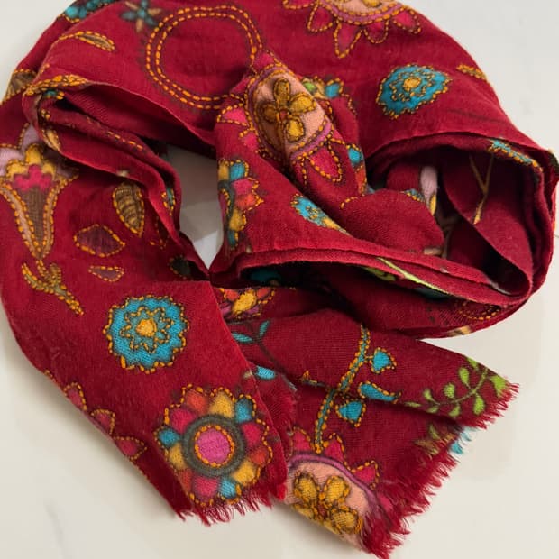 빈티지 레드 플라워 머플러