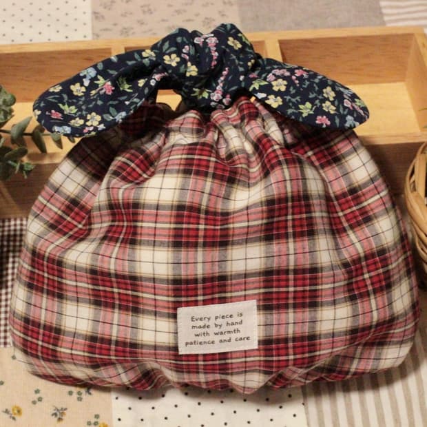 핸드메이드 리본 밴딩 셔링 파우치