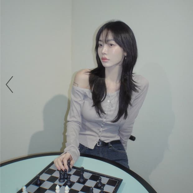 페일제이드 원숄더 리브드 버튼티 베이지