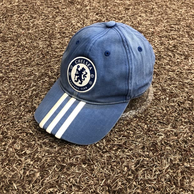 아디다스 첼시 FC 삼선 볼캡