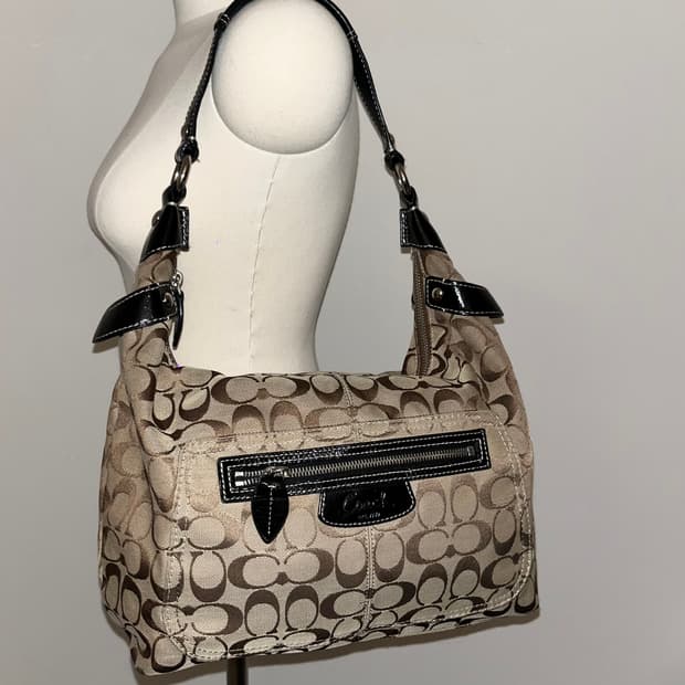 📦 Coach basic shoulder bag