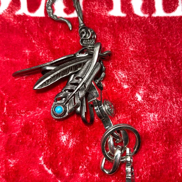 Skull Feather Keyring Set