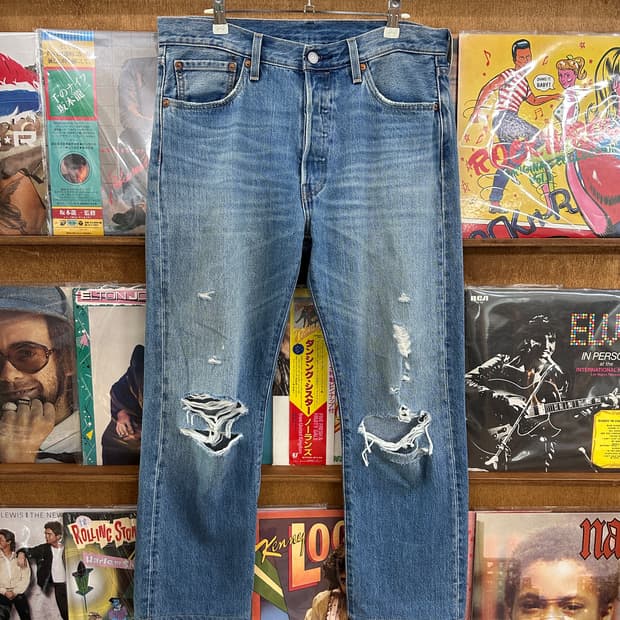 LEVI’S