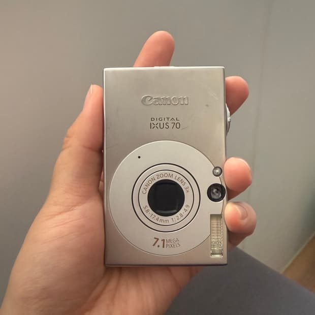<A급> 캐논 IXUS 70 실버+배터리+충전기+sd카드+리더기 풀구성