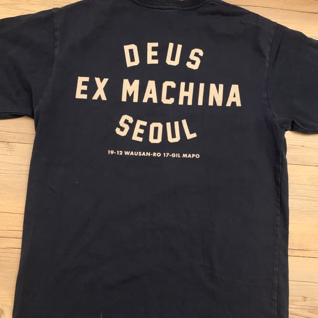 데우스 서울 네이비 반팔