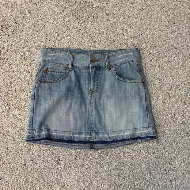 리바이스 미니 스커트 ⭐️917
