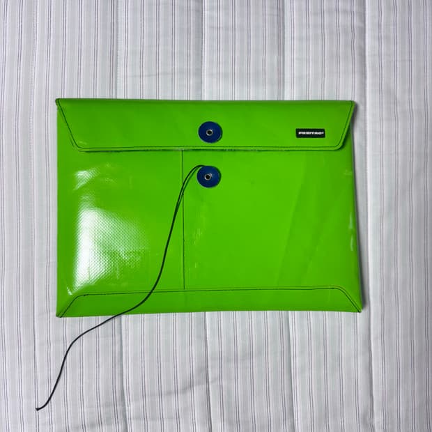 [OS] 프라이탁 노트북 슬리브 파우치 13/14인치 라이트그린
