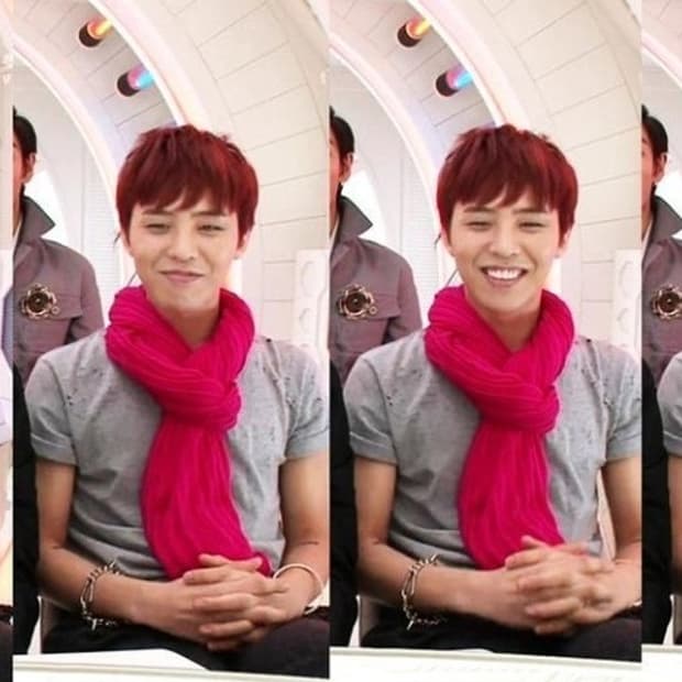 MCM 핑크 스카프