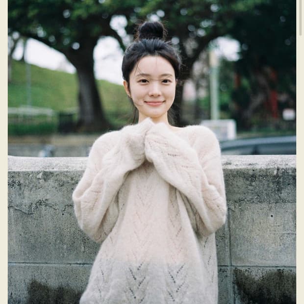 스너그눅 그레이 베이지 니트 스웨터