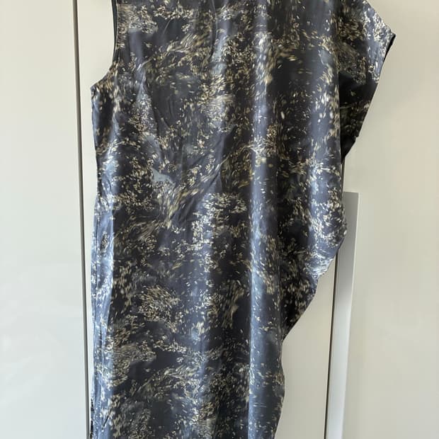MM6 Maison Martin Margiela — 비대칭 드레이프 원피