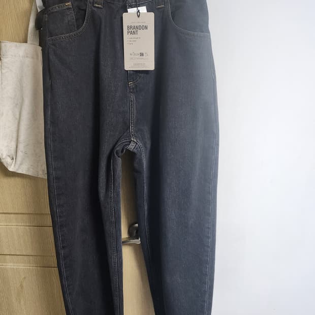 칼하트윕 브랜든 팬츠 스톤워시드 m (새상품 급매가)