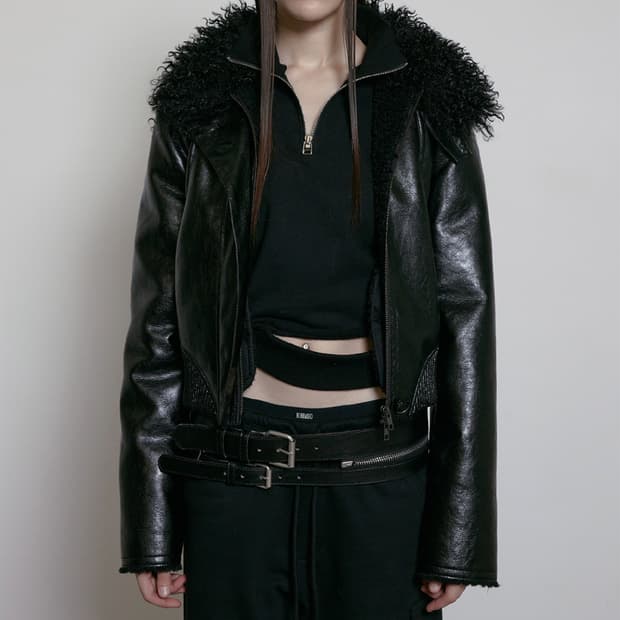보헤미안서울 FAUX LEATHER SHEARLING SMOCKING J