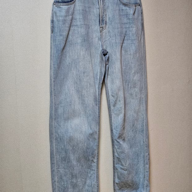 스파오 연청 데님 팬츠