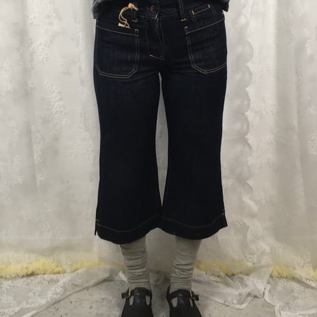 DEEP BLUE denim Capri pants