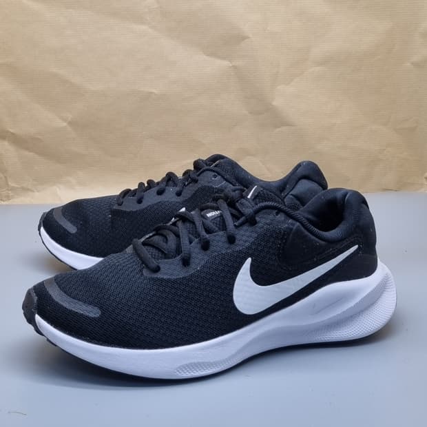 나이키 레볼루션7 여성운동화240 