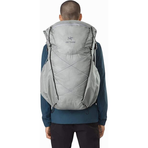 아크테릭스 에어리어스 45 백팩