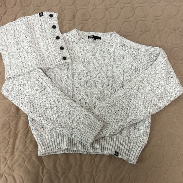 시티브리즈 넥워머 풀오버 니트