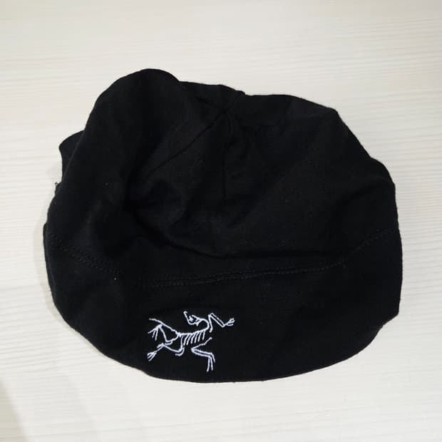 아크테릭스 양모 스판 비니 블랙