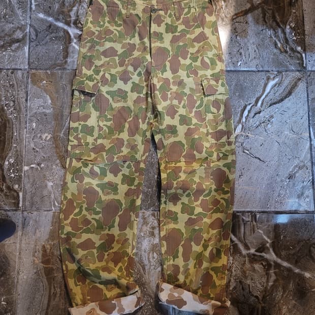 토이즈맥코이 덕헌터 카모 헤링본 카고팬츠 