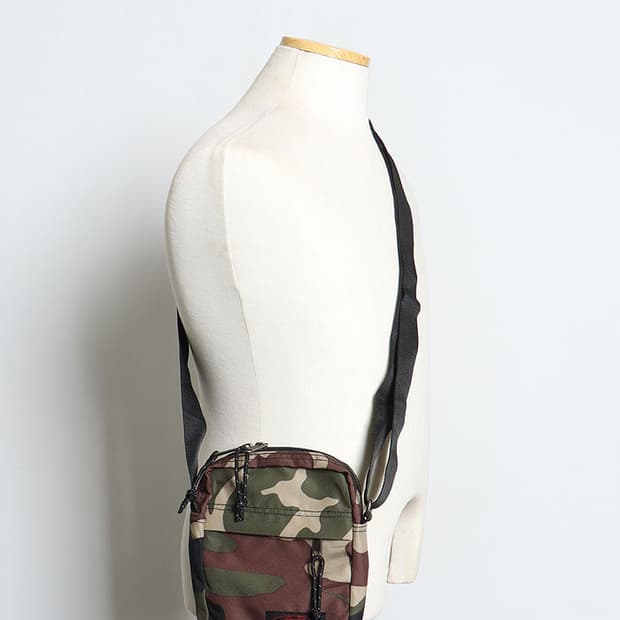 EASTPAK Camo Mini Cross Bag