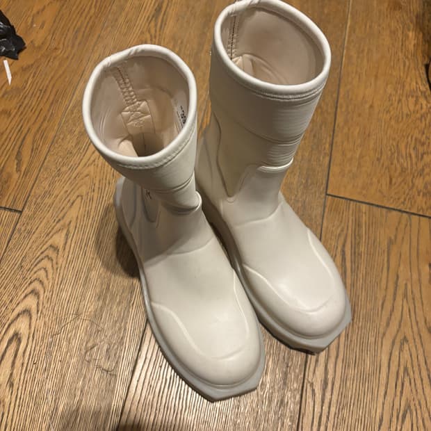 Off white 레인 부츠
