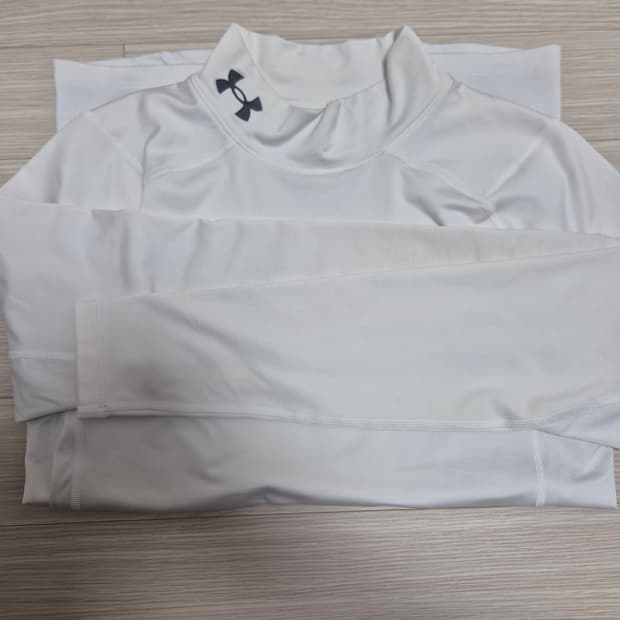 언더아머 콜드기어 아머 컴프레션 기능성