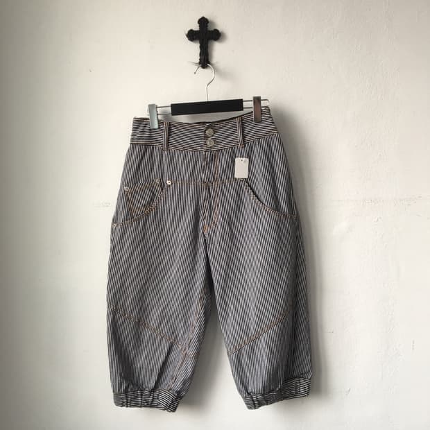 Stripe pattern balloon fit pants