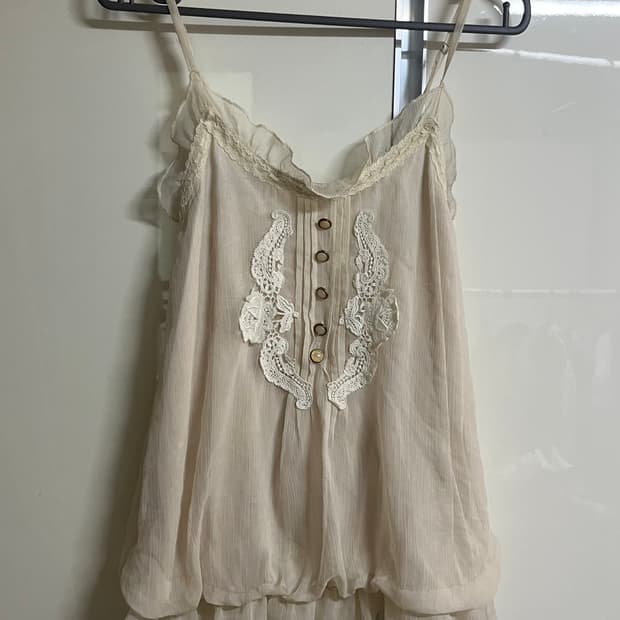 레이스 나시 블라우스