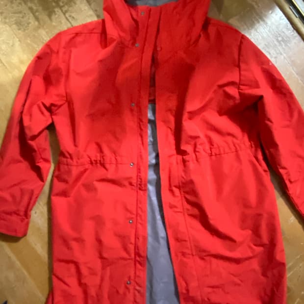 Hummel 110 빨간색 방수 레인코트 자켓 (110)