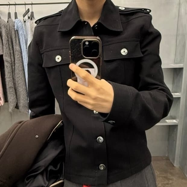 보테가베네타 블랙자켓 46