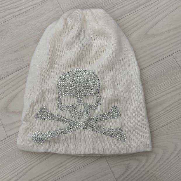 Vintage Punk White Skull Beanie