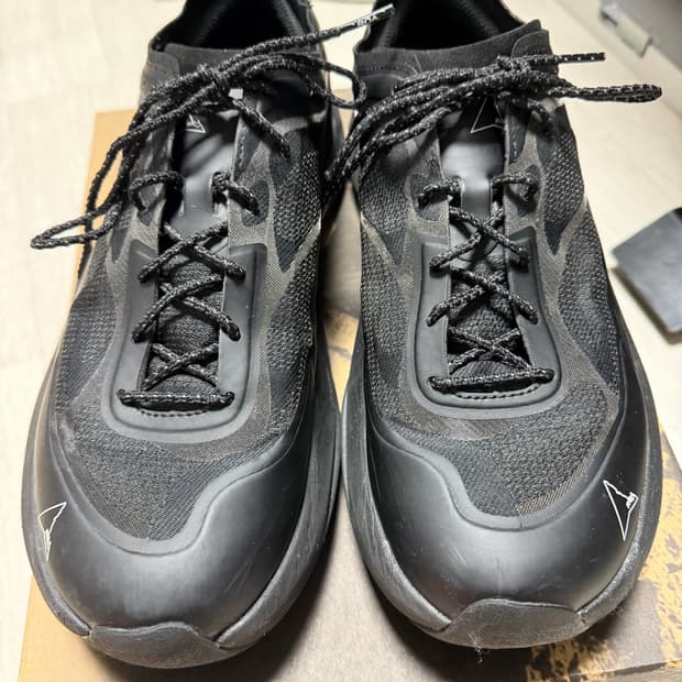 로아 셀라 블랙 EU44