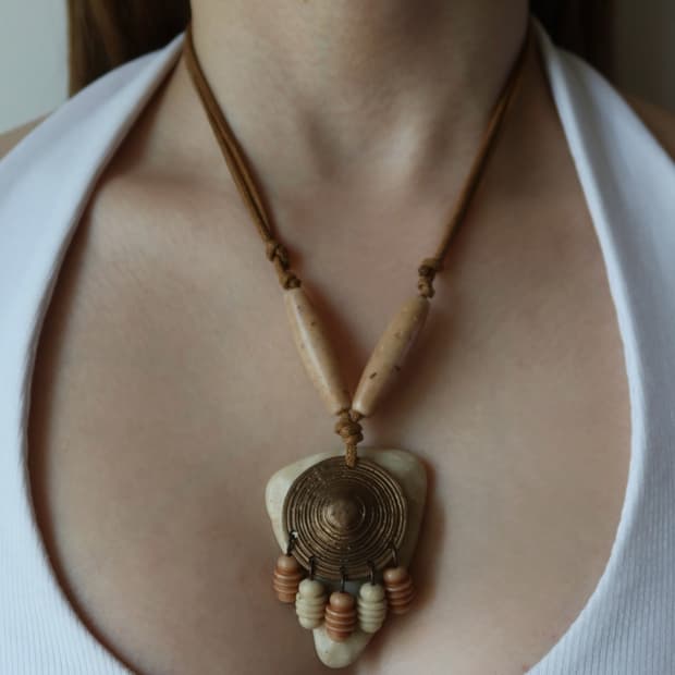 bronze disc pendant necklace