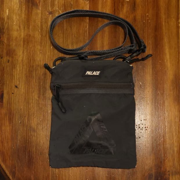 [Palace] - Tri-Ferg Nylon Shoulder Bag