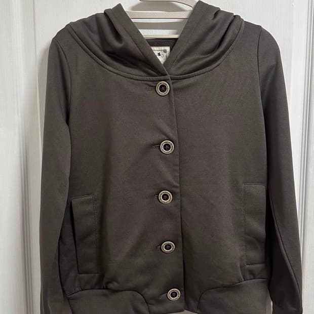 브라운 단추 후드집업