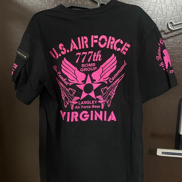 빈티지 핑크 자수 검정반팔티 66