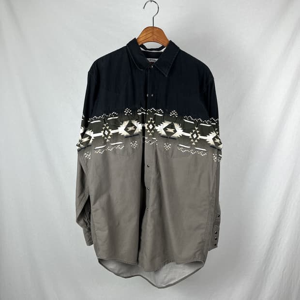 CumberLand 아즈텍 패턴 셔츠