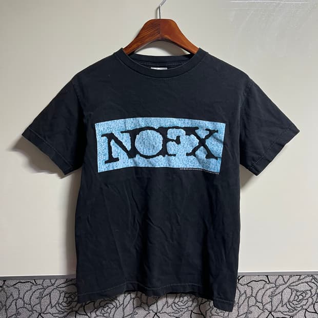 2004 NOFX 밴드 티셔츠
