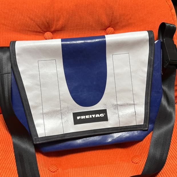 프라이탁 F14 DEXTER 덱스터