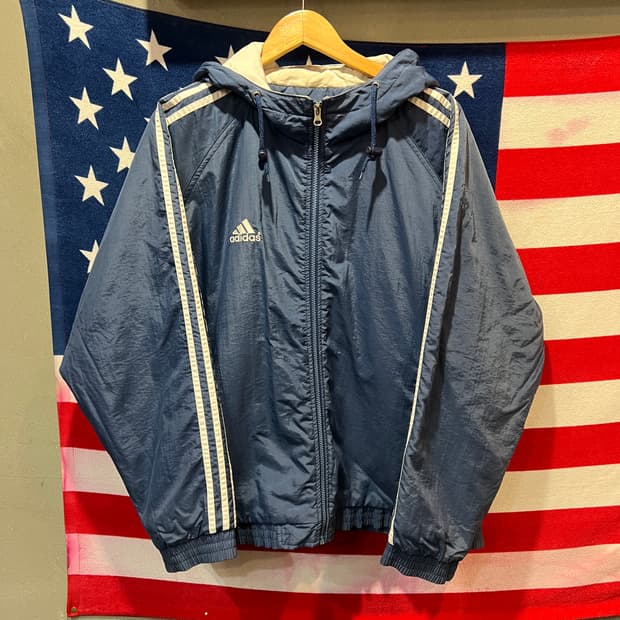 아디다스 누빔 후드점퍼