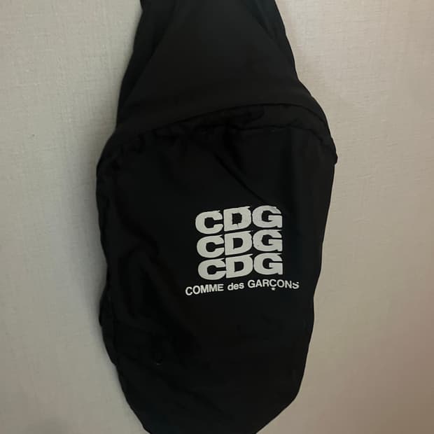 꼼데가르송 백팩