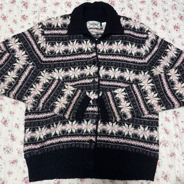 샤모니 빈티지 단추 가디건 니트