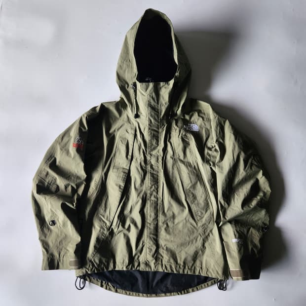 노스페이스 서밋 고어텍스xcr 자켓 (올리브카키)