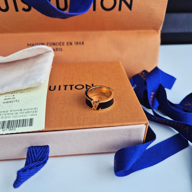 루이비통 카프리 반지 사이즈 S