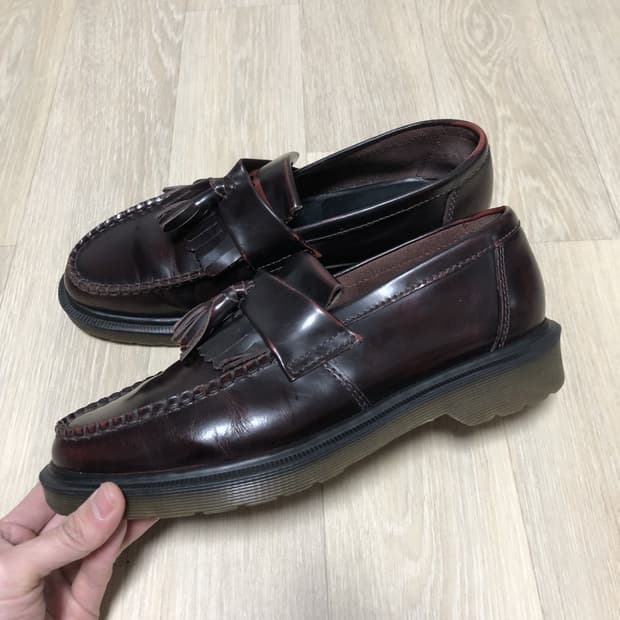 (270) 닥터마틴 Dr.martens 아드리안 태슬 로퍼 버건디