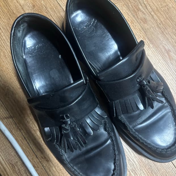 [UK8, 270] 닥터마틴 아드리안 270